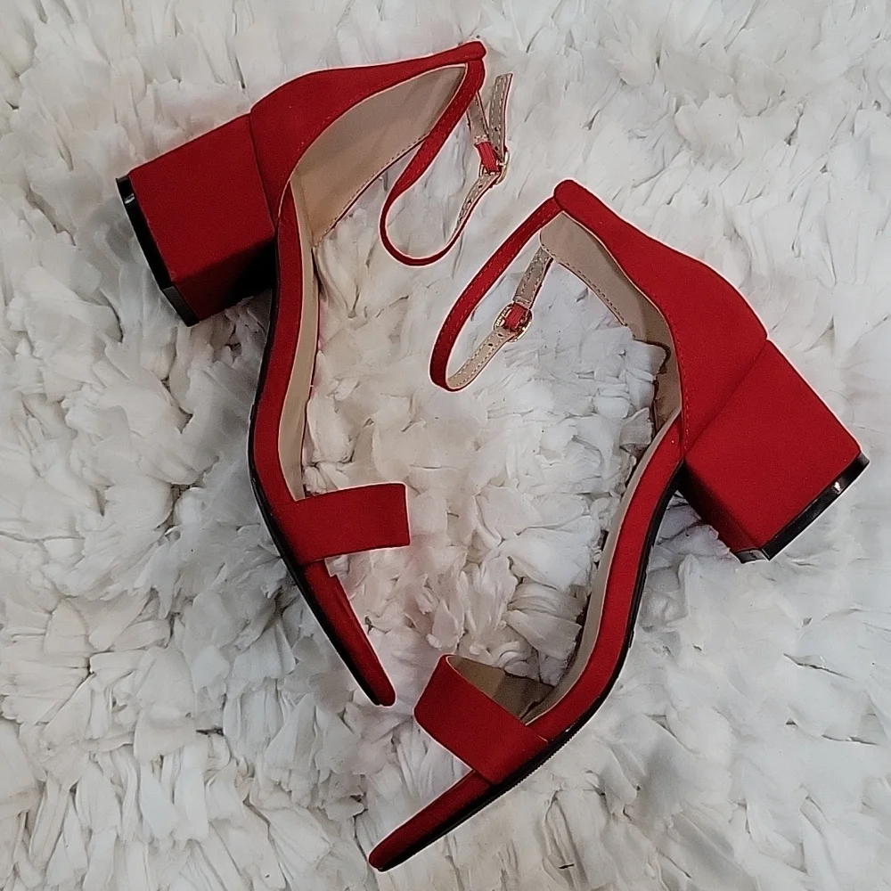 Dream Pairs red suede low chunk heel ankle strap pump sandals sz 7.5 New…
